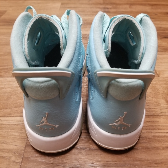 Air Jordan 6 Retro "Pantone" Sneakers /Sz 6.5 - Picture 6 of 8